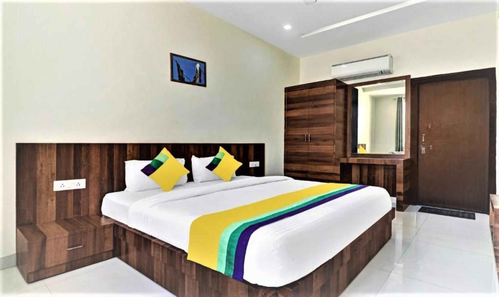 Hotel Ravi Residency Bharatpur Eksteriør bilde